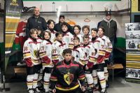 La Sûreté du Québec fait un marathon de 12 heures de hockey pour aider une école